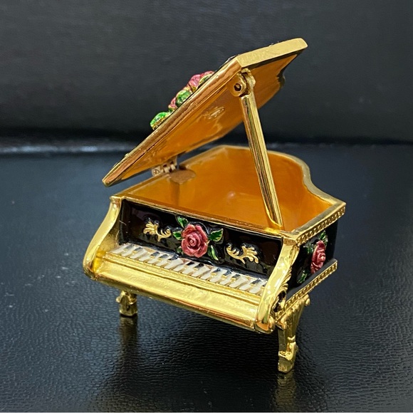 ⚜️CR⚜️Marked Black Grand Piano Enameled Trinket Box - Picture 2 of 15